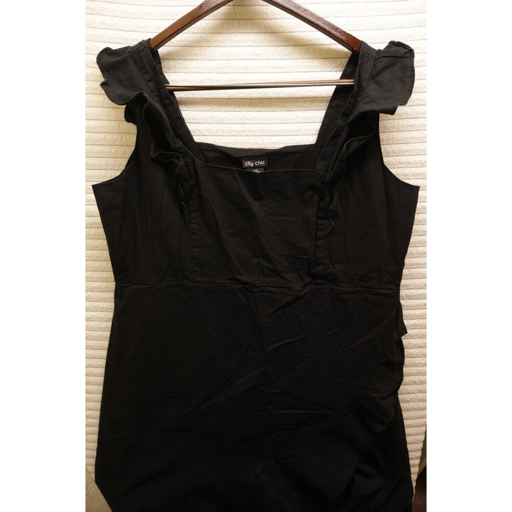 City Chic Black Sequin Fit & Flare Top Plus Size L 20 Short Sleeve V-Neck